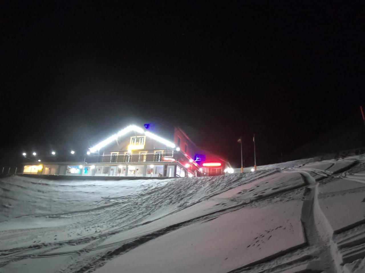Klewenalp Ausflugs-Ski-Pistenhotel Klewenstock Беккенрид Экстерьер фото